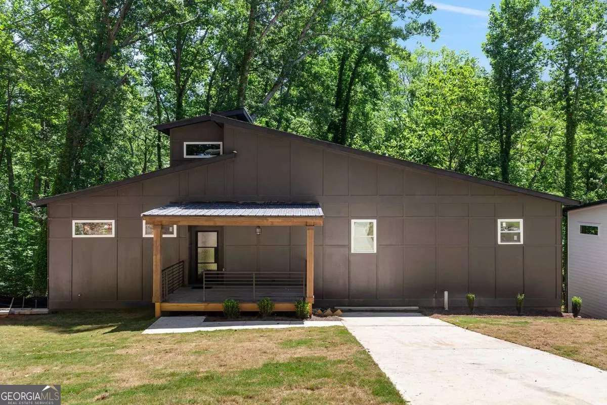 Atlanta, GA 30311,977 Fleetwood CIR SW