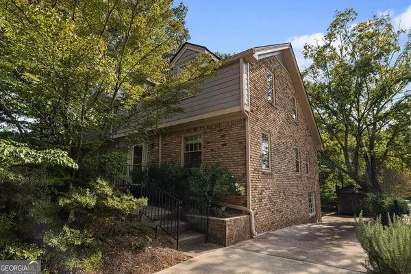 Avondale Estates, GA 30002,17 Kensington RD