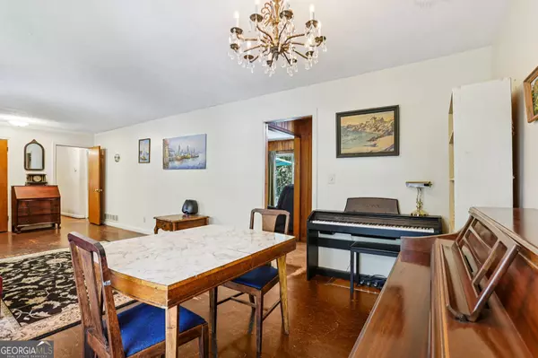 Marietta, GA 30068,11 Cecil DR