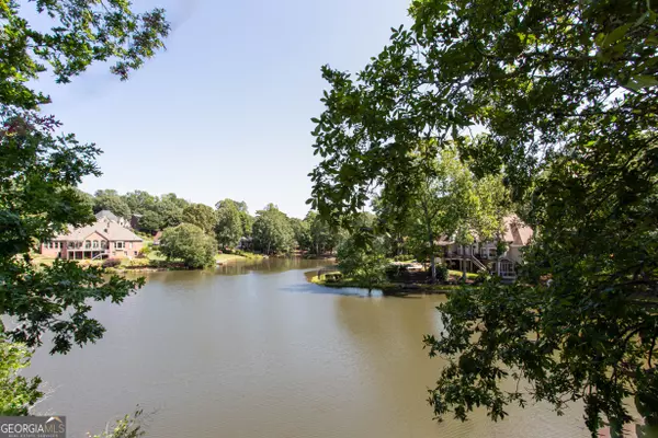 Roswell, GA 30075,1005 Hedgerose LN