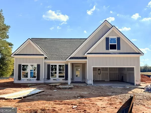 61 Westlyn LN, Winder, GA 30680