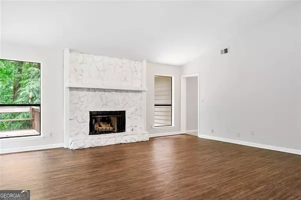 Kennesaw, GA 30144,845 Creek TRL NW
