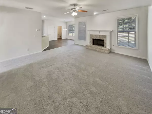 Buford, GA 30519,3308 Hinsdale LN