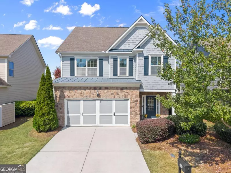 6844 Golden Bud LN, Flowery Branch, GA 30542