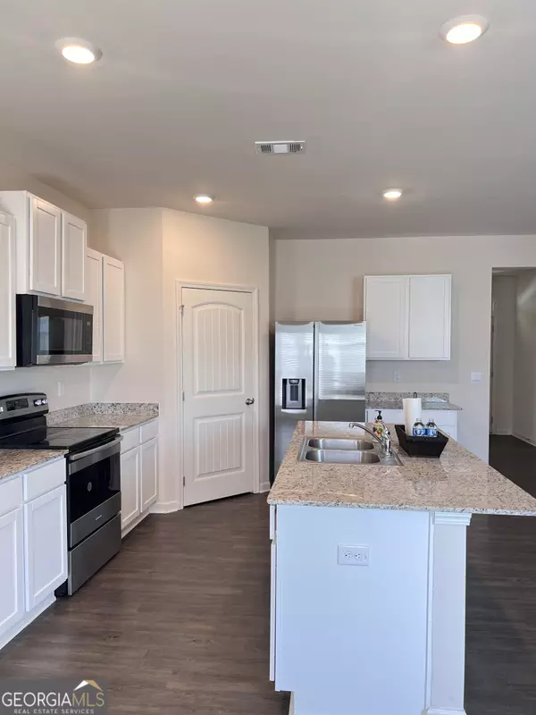 Pendergrass, GA 30567,393 Walnut Grove WAY