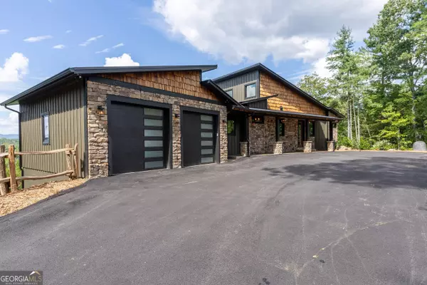 Ellijay, GA 30536,201 Yonah PATH