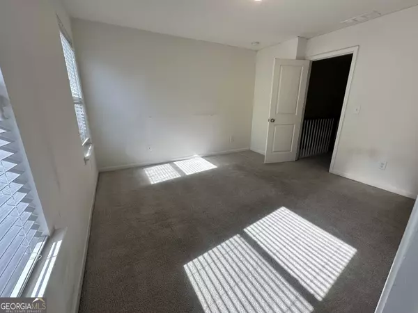 Atlanta, GA 30331,882 Ambient WAY