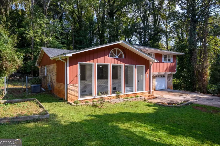 5158 Rock Eagle DR, Stone Mountain, GA 30083