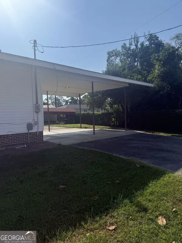Swainsboro, GA 30401,555 Jordan LN
