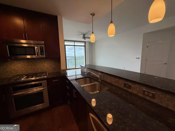 Atlanta, GA 30363,270 17th ST NW #2207