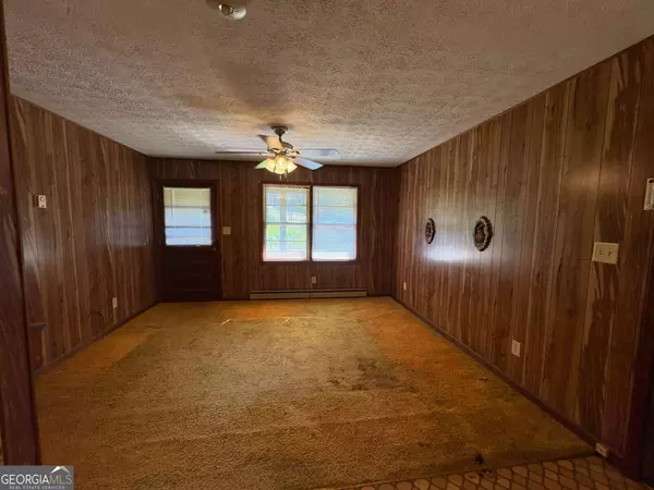 Cleveland, GA 30528,179 Garrison DR