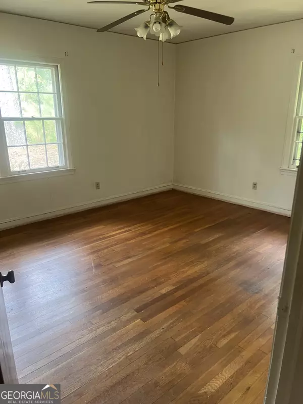 Atlanta, GA 30311,512 Peyton RD SW