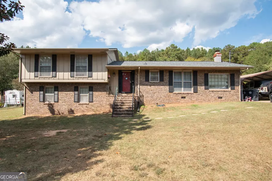 100 Shamrock DR, Lagrange, GA 30241