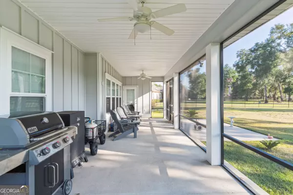 Waverly, GA 31565,321 Harbour Island CIR