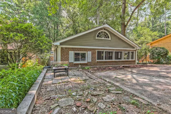 523 Pine DR, Pine Lake, GA 30083