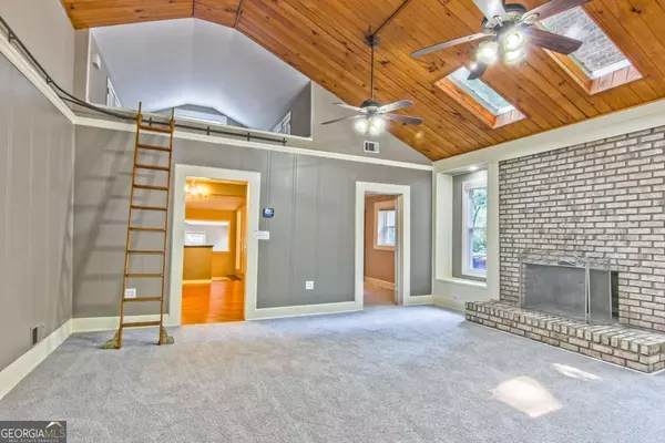 Pine Lake, GA 30072,523 Pine DR