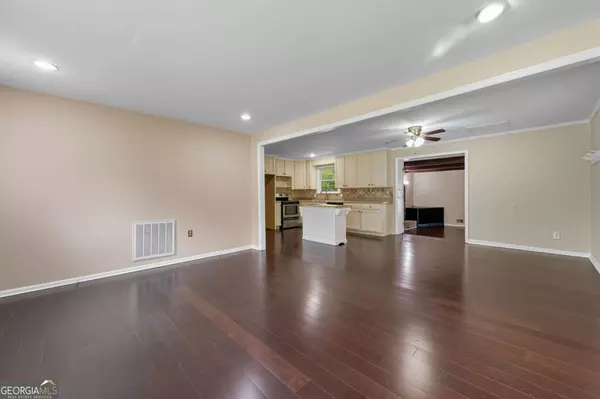 Cartersville, GA 30120,7 Spring ST