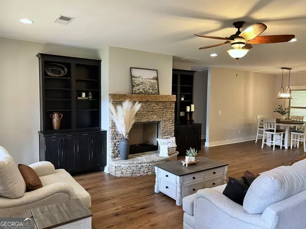 Conyers, GA 30094,1841 Flat Shoals RD SW