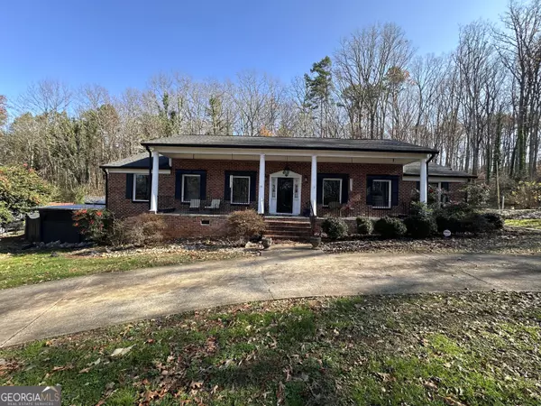 10 Oriole DR, Cartersville, GA 30121