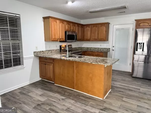 Warner Robins, GA 31088,204 Falkirk DR