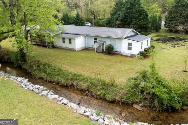 Young Harris, GA 30582,6491 Crooked Creek RD