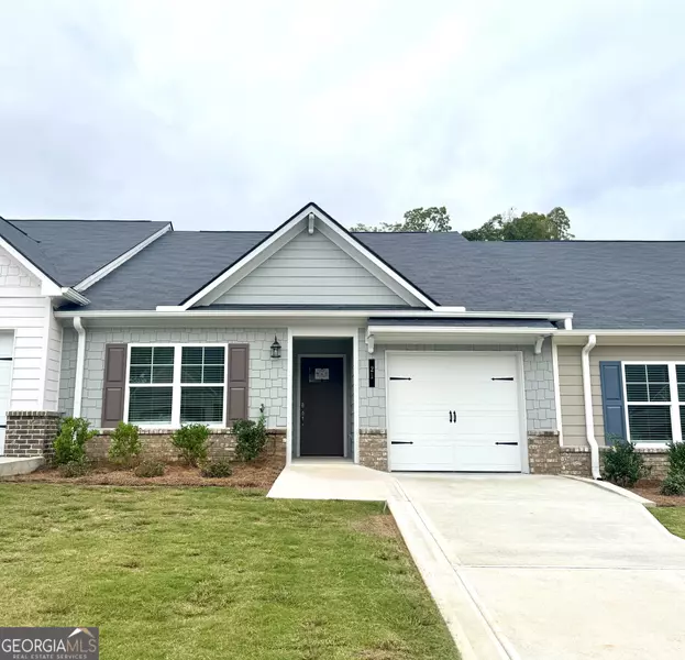 21 Silver Leaf LN, Dawsonville, GA 30534