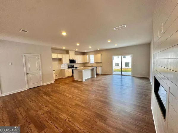 Lawrenceville, GA 30043,1881 Copelyn Reese C