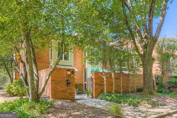 Atlanta, GA 30342,54 Willow GLN