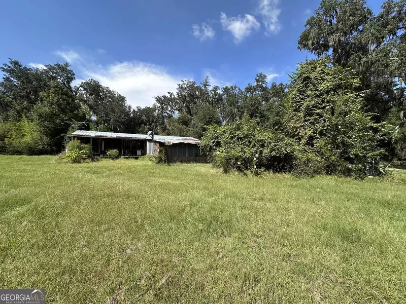 622 Catbird RD, Midway, GA 31320