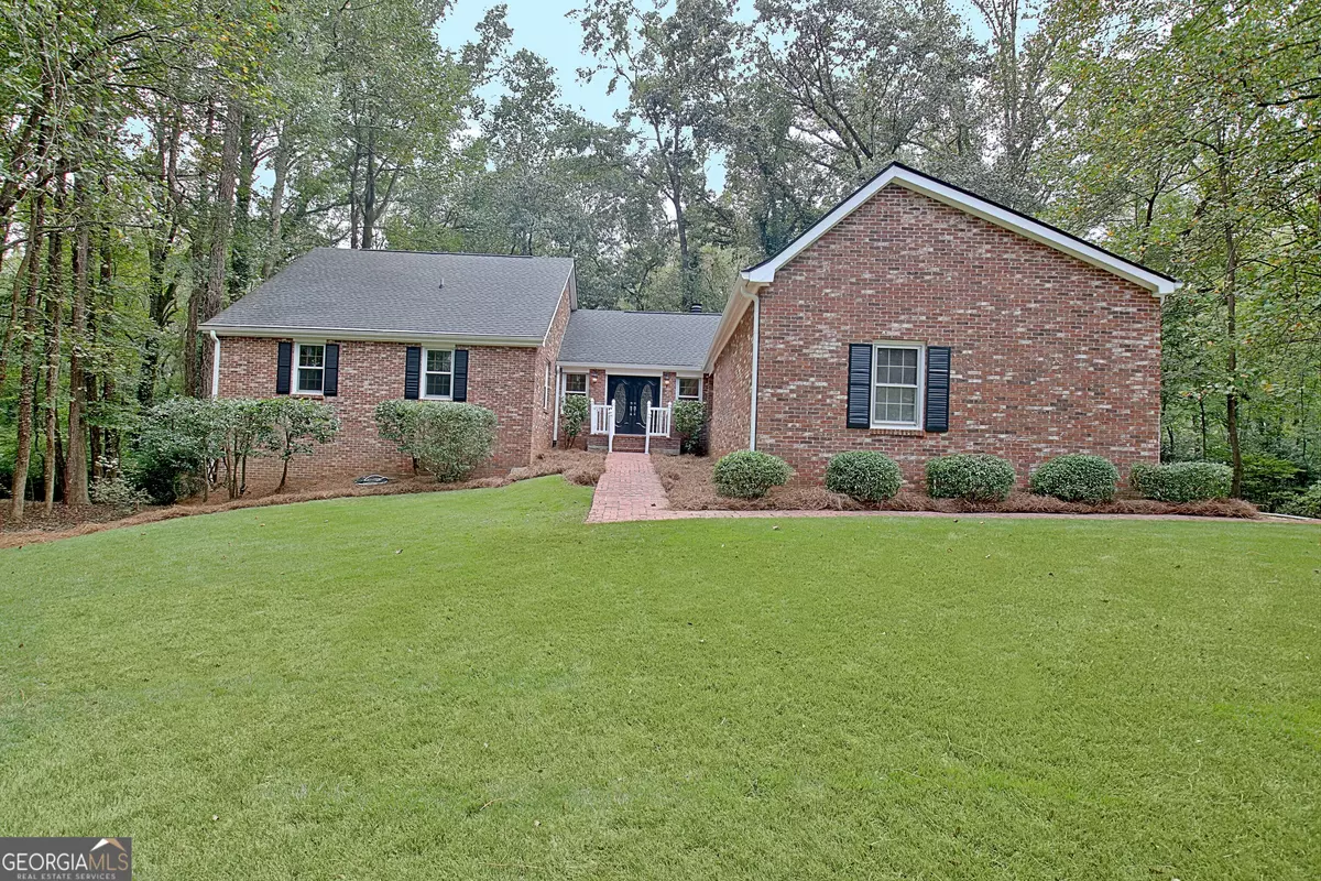 Peachtree City, GA 30269,311 Longer DR