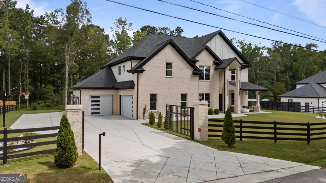 1437 Leach DR, Lawrenceville, GA 30045