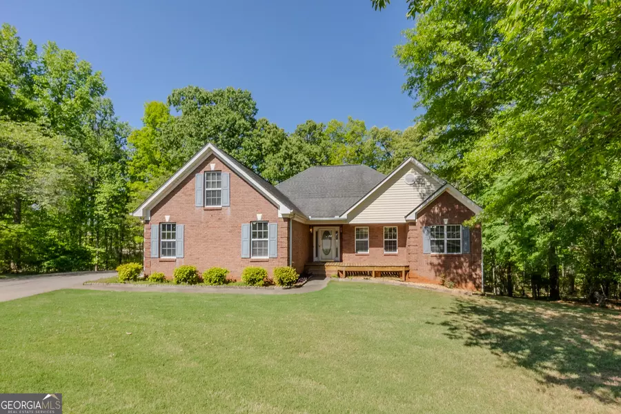 160 Vinnys WAY, Covington, GA 30014