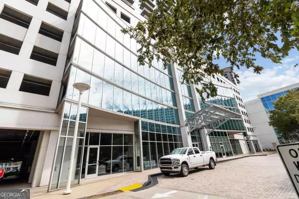 Atlanta, GA 30326,3324 Peachtree RD #815