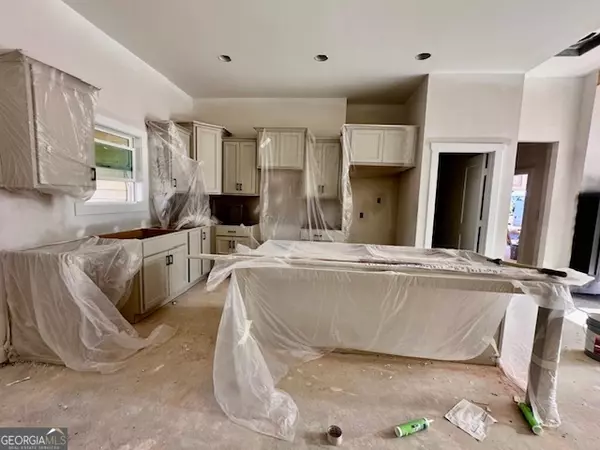 Pine Mountain, GA 31822,129 Kimbell RD