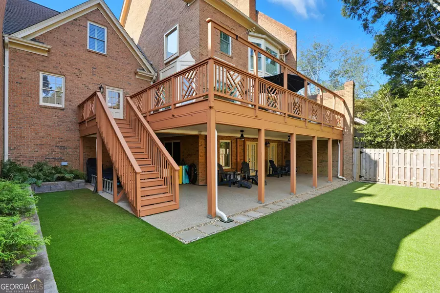 1275 Fairfield E, Dunwoody, GA 30338
