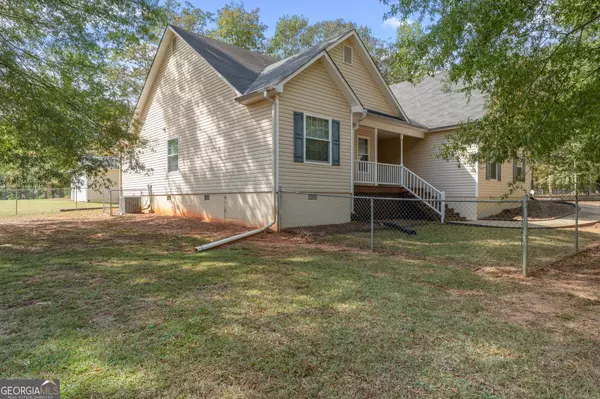 5092 W McIntosh RD, Griffin, GA 30223