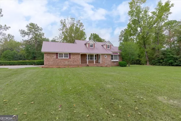 Cochran, GA 31014,120 S 12th ST