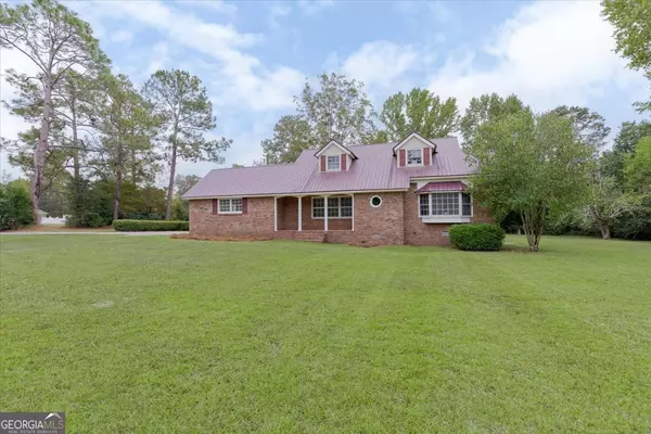 Cochran, GA 31014,120 S 12th ST