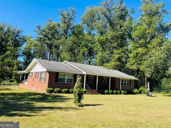 112 Edgewood RD, Glennville, GA 30427