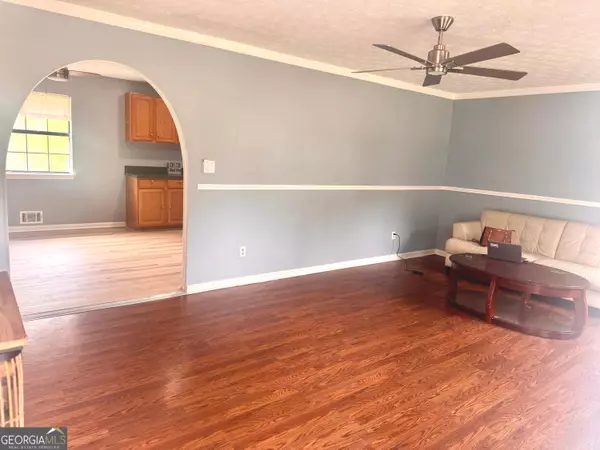 Riverdale, GA 30274,7087 Apache LN