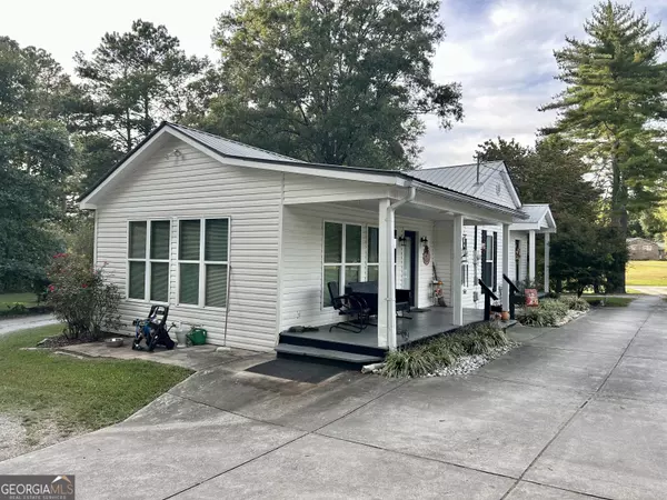 1076 Country Club RD, Elberton, GA 30635