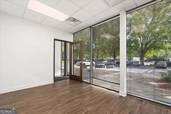 Kennesaw, GA 30144,100 Chastain Center BLVD NW #SUITE 195-C1