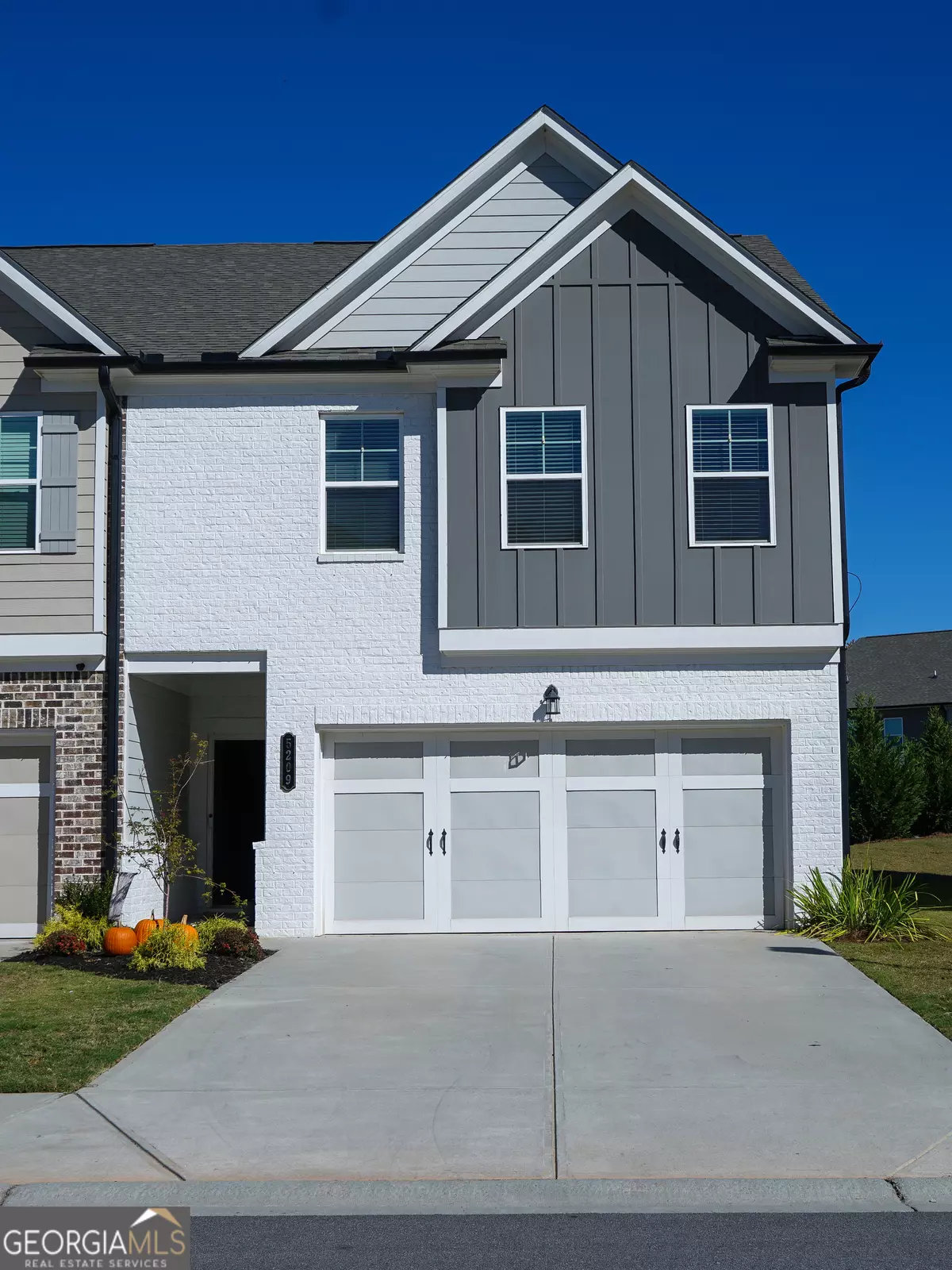 Oakwood, GA 30566,5209 Fox Den RD