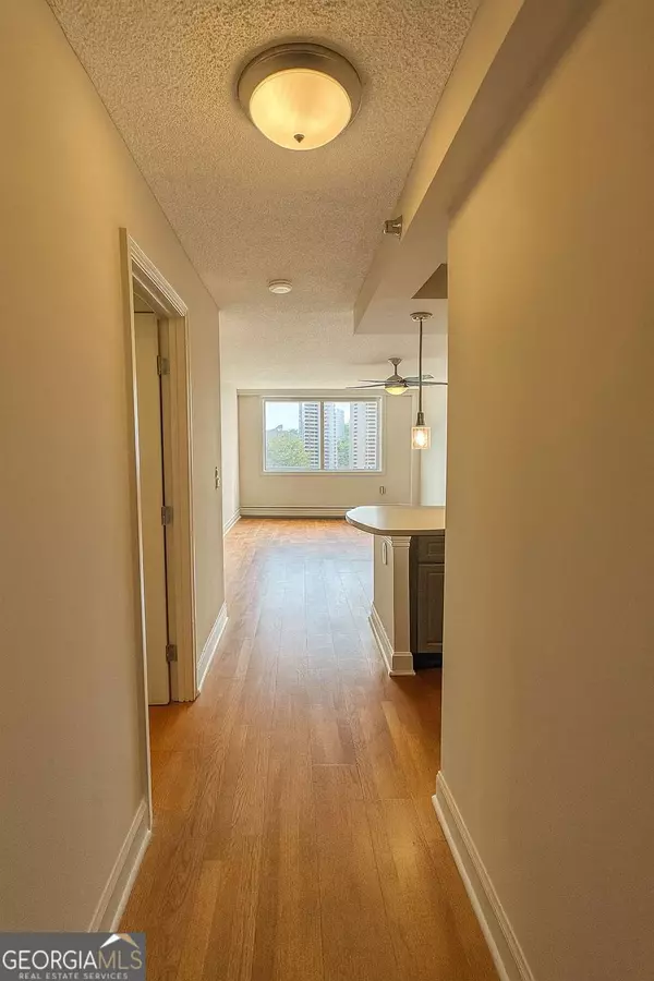 Atlanta, GA 30305,2479 Peachtree RD NE #1512