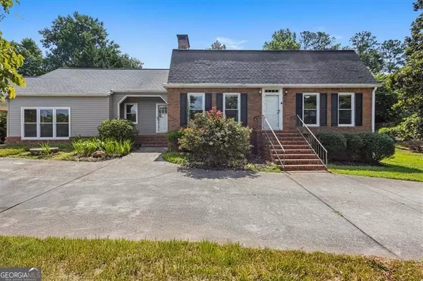 205 Hart CIR, Dallas, GA 30132