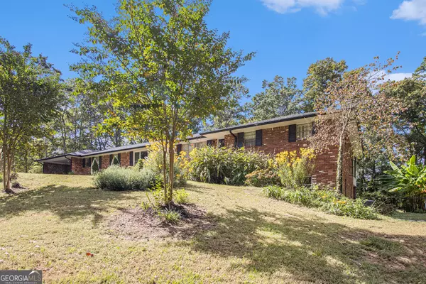 Calhoun, GA 30701,111 Lewis DR SE