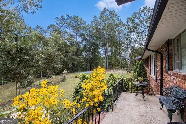 Calhoun, GA 30701,111 Lewis DR SE