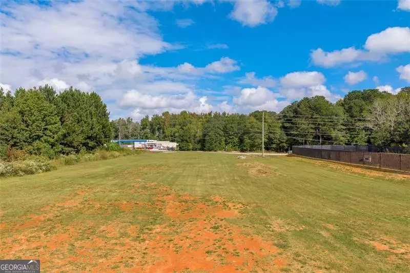 Loganville, GA 30052,2942 HIGHWAY 81