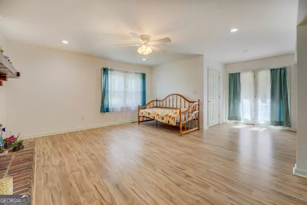 Conyers, GA 30094,2194 Klondike RD SW