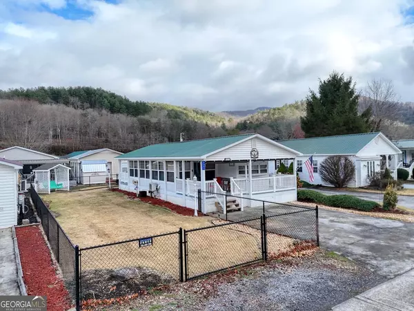 4321 Riverbank RUN, Hiawassee, GA 30546